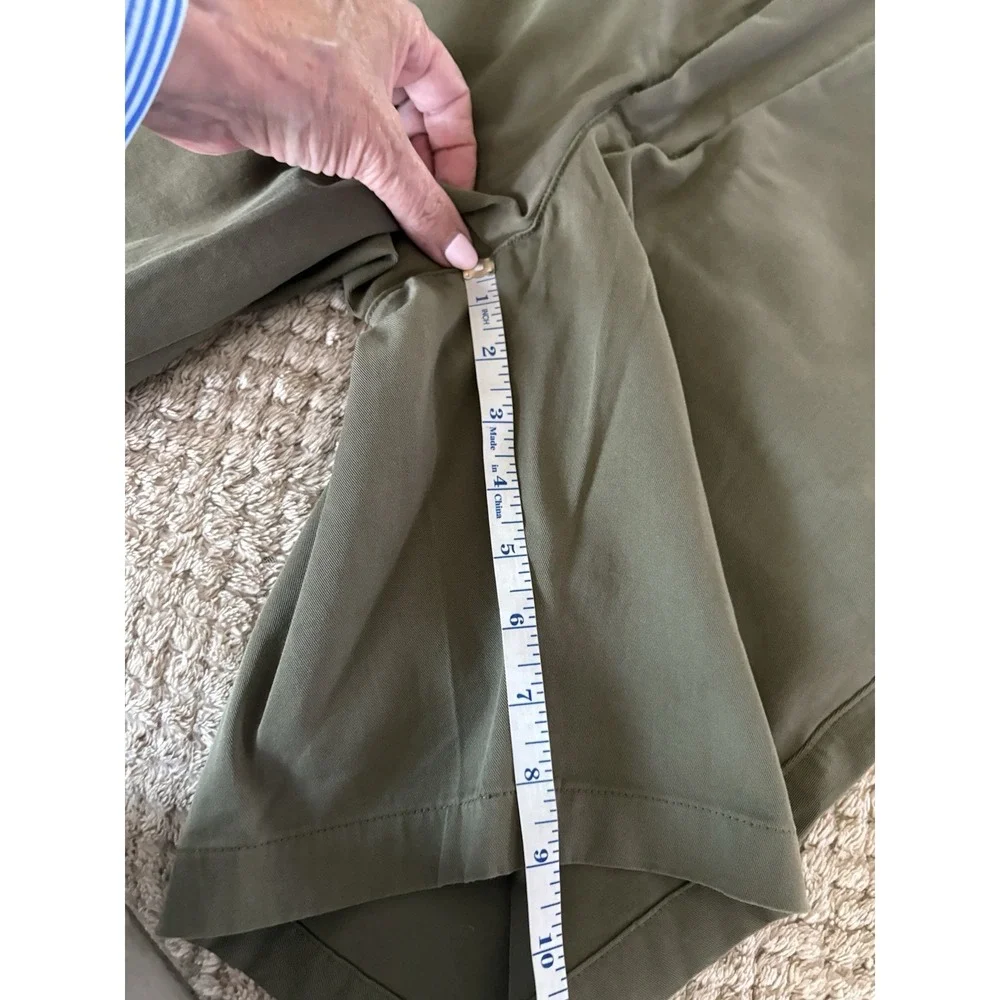 Everlane Lot of 2 Mens Uniform Slim Fit Shorts Size 34 Tan Green